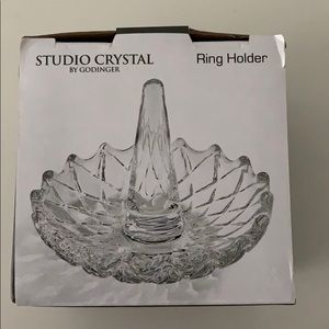 brand new ring holder NWOT
